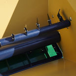 Godet distributeur à tapis BBUN, capacité 1,33 à 2,15 m³, projection gauche ou droite, entraînement hydraulique, FK MACHINERY