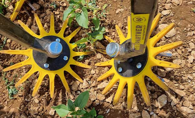 Comment choisir ses doigts KRESS plastiques pour du d&eacute;sherbage m&eacute;canique sur une bineuse ?