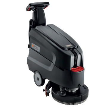 Autolaveuse édition carbone accompagnée CPS 45 BX avec batterie carbone et chargeur COMET