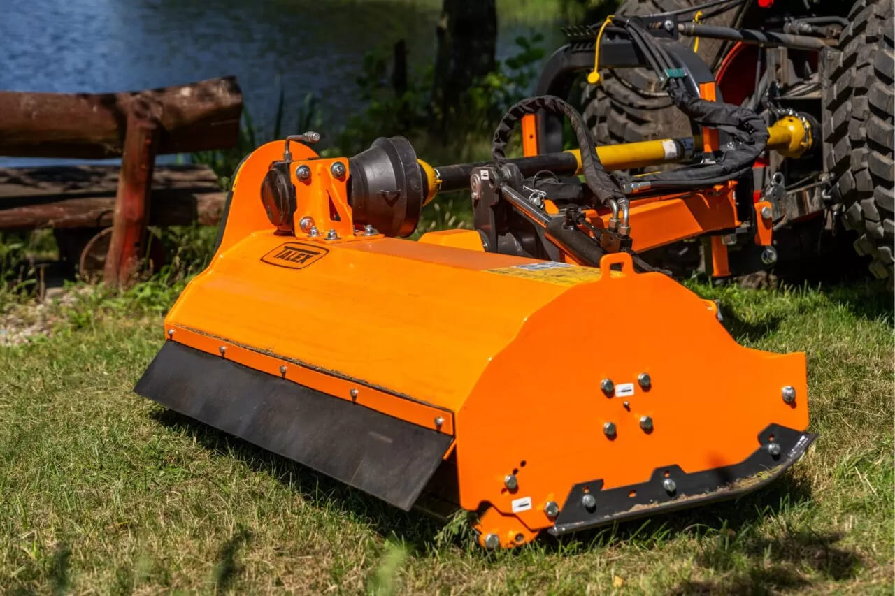 Broyeur d'accotement EVO attelé de coté